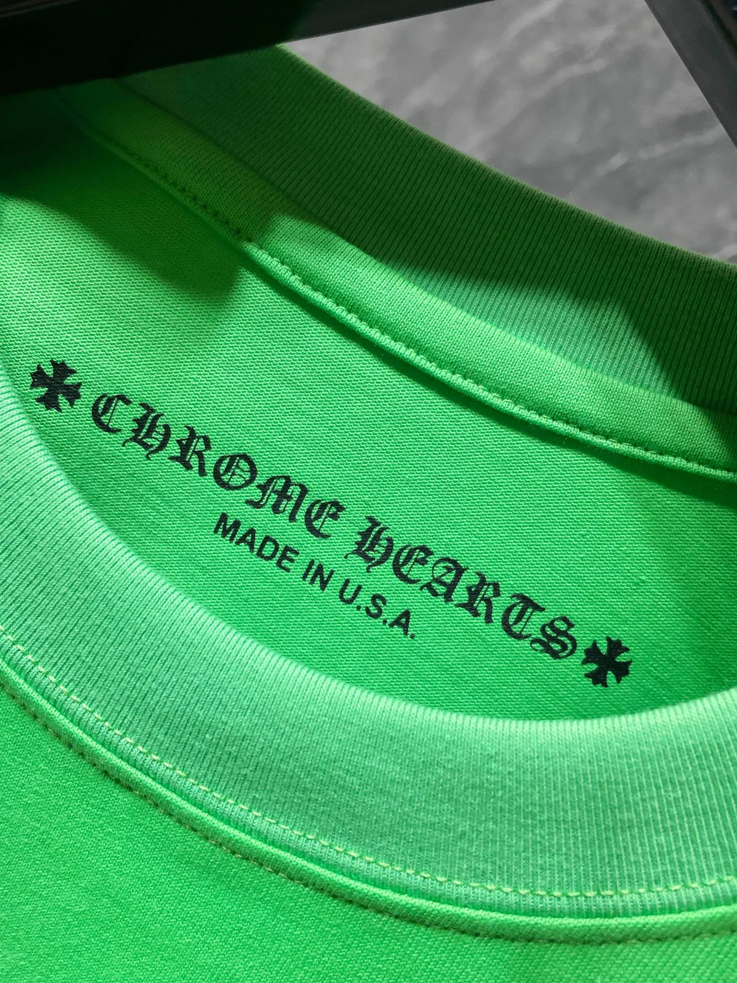 P160 Chrome Hearts 🍁Long T series🍁 High gram weight, environmentally friendly and high-quality top-quality fabric 260g Chrome Hearts Sex Records graffiti limited long sleeves Imported environmentally friendly glue printing and dyeing Reproduction version 1:1 Recommended color: Customized version of graffiti green Size: S, M, L, XL